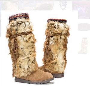 Mukluks Leela faux fur boots